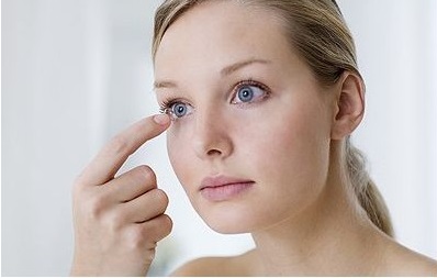 冬天戴隱形眼鏡干澀怎麼辦? 冬天戴隱形眼鏡干澀怎麼辦?