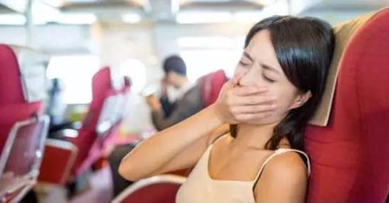 一分鐘教你防暈車,治療暈車的7個妙招!