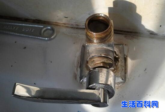 水龍頭漏水怎麼辦?幾個實用技巧快速解決