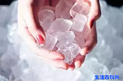 扭傷後到底該熱敷還是冷敷?千萬別敷錯了!