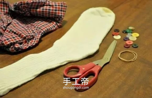 用襪子制作雪人布偶 - 自制襪子娃娃雪人做法