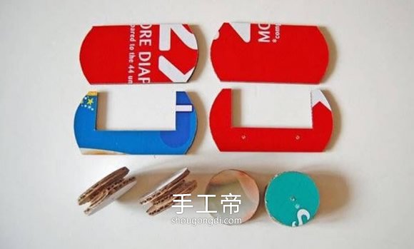 硬纸板火车模型制作教程：自制火车玩具DIY