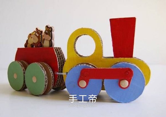 硬纸板火车模型制作教程：自制火车玩具DIY