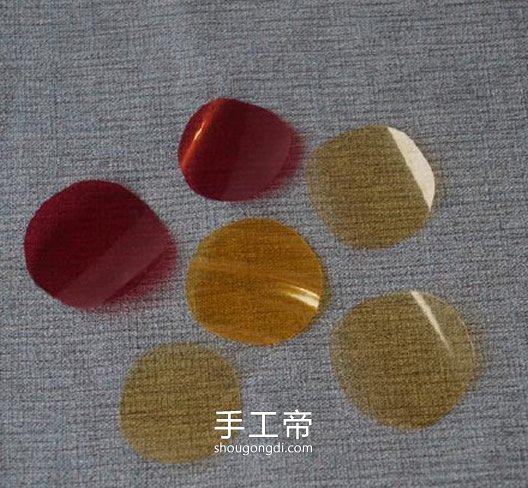 塑料瓶變花頭飾：DIY 漂亮發繩的步驟