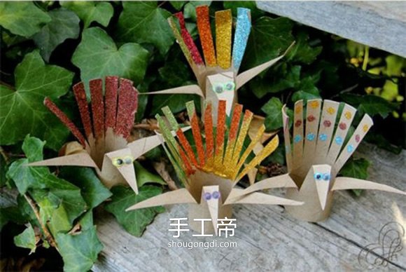 紙筒手工孔雀｜簡單兒童DIY教程