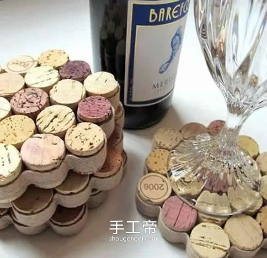 用紅酒瓶塞DIY杯墊:簡單步驟打造田園風格隔热垫