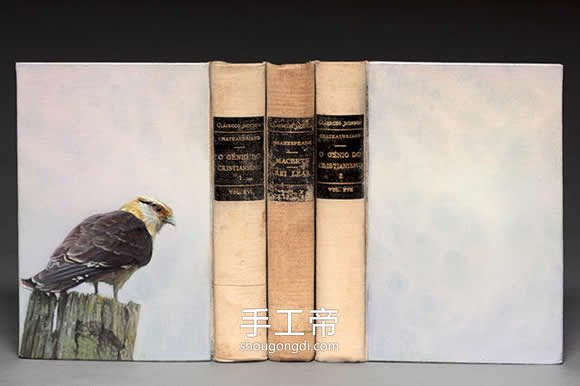 逼真的山川書雕作品：手工藝術欣賞