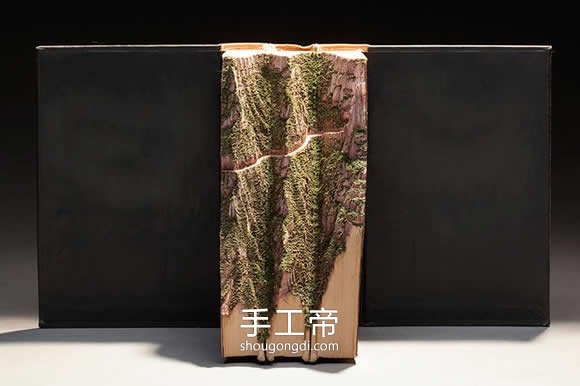 逼真的山川書雕作品：手工藝術欣賞