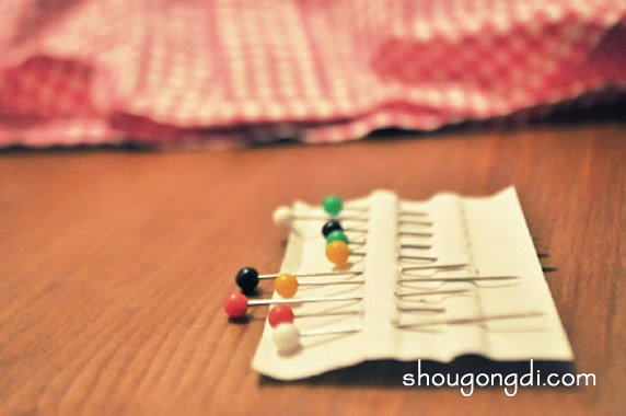 舊襯衫改造抱枕套：DIY 文藝家居指南