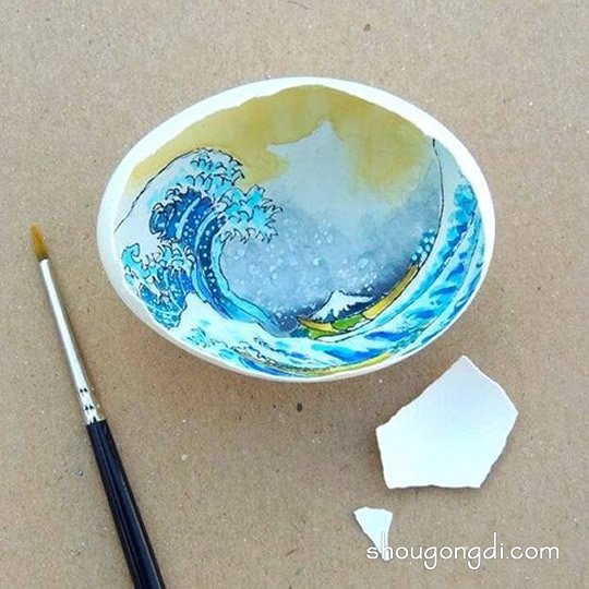 手工鸡蛋壳画作品欣赏：绘于蛋壳内壁的艺术精品