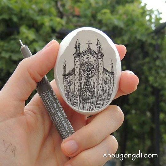 手工鸡蛋壳画作品欣赏：绘于蛋壳内壁的艺术精品