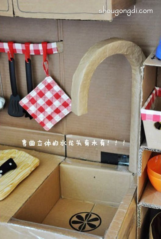 廢紙箱變身娃娃廚房：手作DIY打造童趣空間