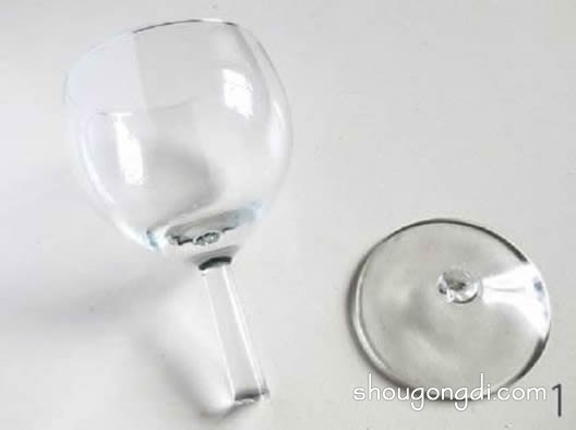 高腳玻璃杯廢物變寶：DIY 透明玻璃罩裝飾