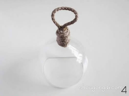 高腳玻璃杯廢物變寶：DIY 透明玻璃罩裝飾