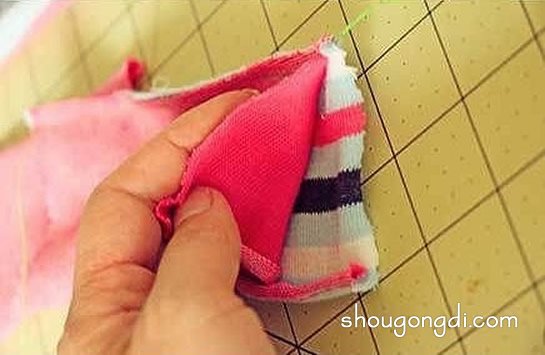 舊襪子改造小蛇｜布藝手工DIY教你變廢為寶
