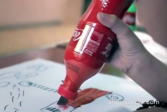 可乐瓶废物利用配件DIY：简单改造变身超实用