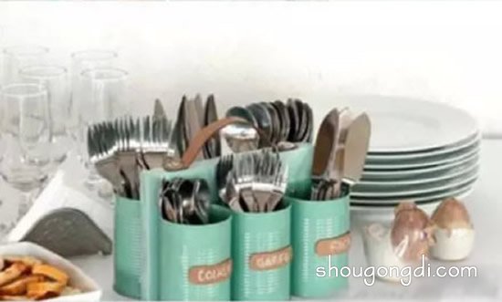 鐵罐DIY手工製作超強收納餐具架 | 廢物利用實用指南