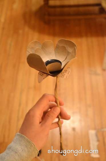 卷紙筒DIY：手工制作精美花朵圖解