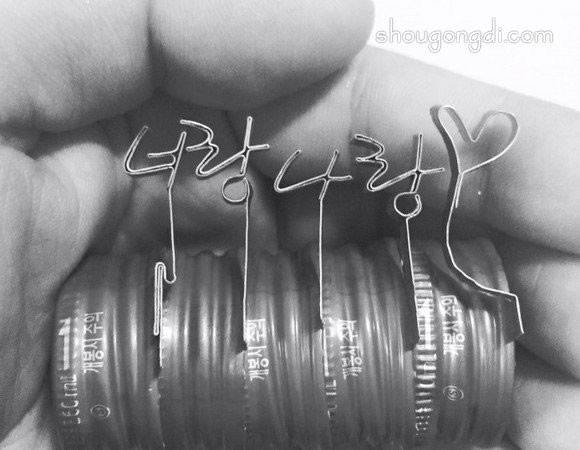 金屬瓶蓋變廢為寶DIY：折出精美文字與圖案