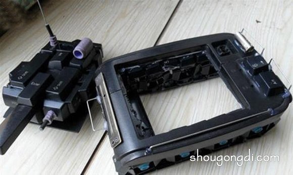 廢鍵盤變寶DIY：手作坦克模型完整教學