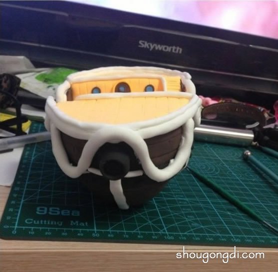 泡沫板變廢為寶：DIY 海盜王黃金梅麗號模型船