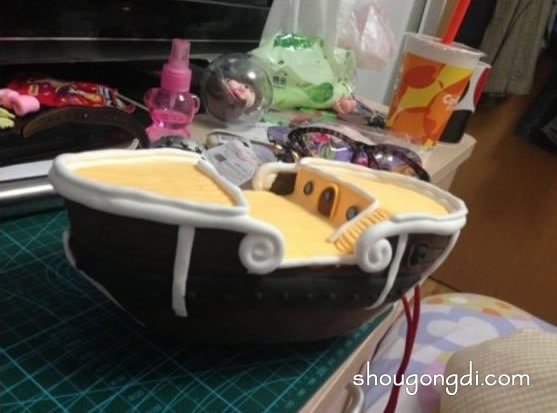 泡沫板變廢為寶：DIY 海盜王黃金梅麗號模型船