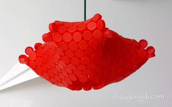 廢瓶蓋變廢為寶：DIY創意手工圖集