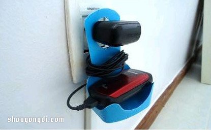 塑料瓶DIY手機充電收納架