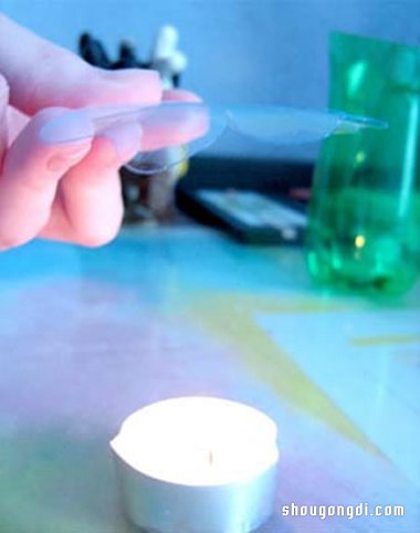 廢棄塑料瓶變身精美盆栽：DIY塑料花製作教程