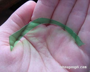 廢棄塑料瓶變身精美盆栽：DIY塑料花製作教程