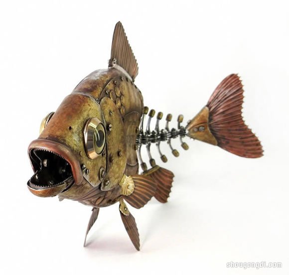 廢棄機械零件手工DIY：精緻動物工藝品
