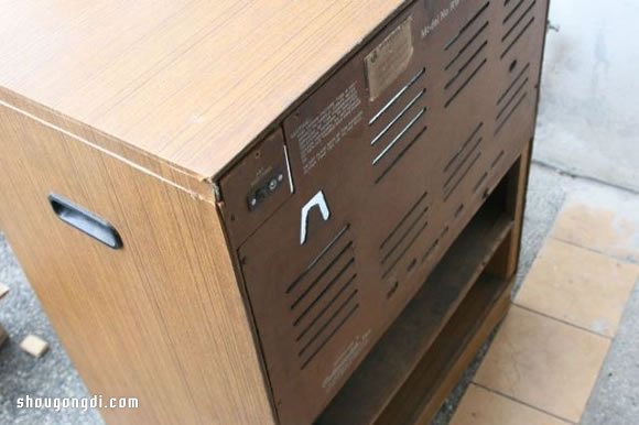 舊電視改造DIY手工魚缸：懷舊風格重生術