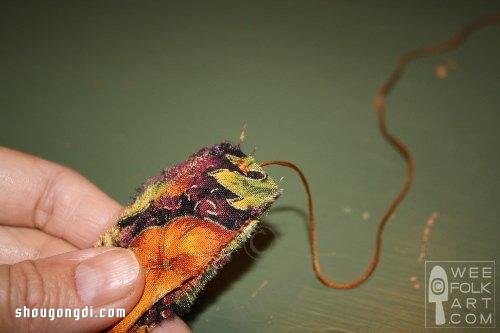 舊衣變美術：手工編織布條杯墊DIY教學
