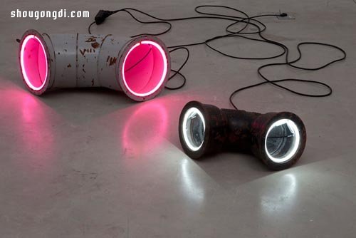 廢舊生銹鋼管打造充滿工業風的藝術燈具