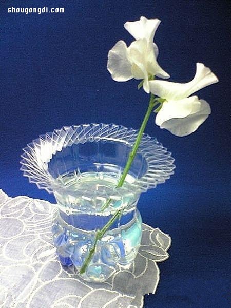 可口可乐瓶变废为宝DIY:制作精美花瓶