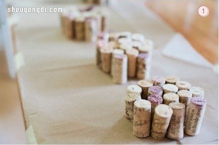 紅酒瓶塞手工藝：製作浪漫愛心裝飾畫