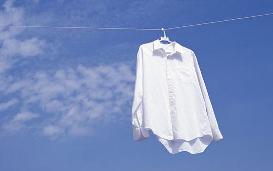 衣服沾上顽固污渍怎么办?巧去污渍的方法
