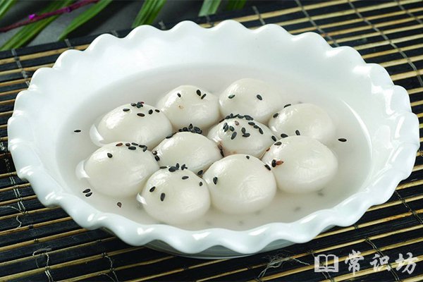吃汤圆卡喉如何紧急自救？元宵佳节安全食用指南