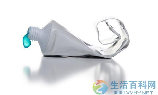 牙膏的多元妙用:清潔與生活的魔法