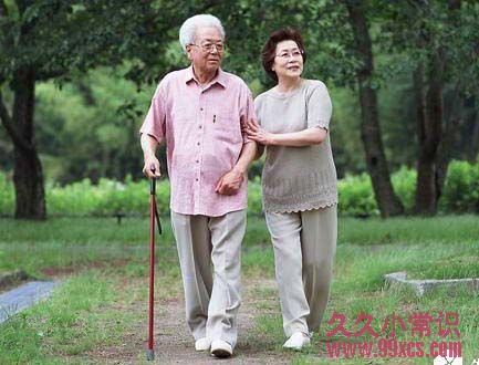 告訴年邁的爸媽 這8件事要慢慢來