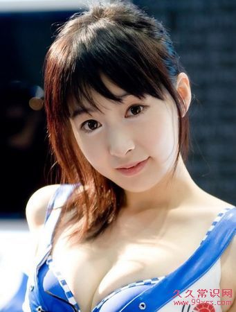 調查：胸圍大小與離婚率相關？胸小女性離婚率更高？