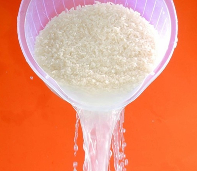 淘米水的妙用大全:正確洗臉與生活小技巧分享