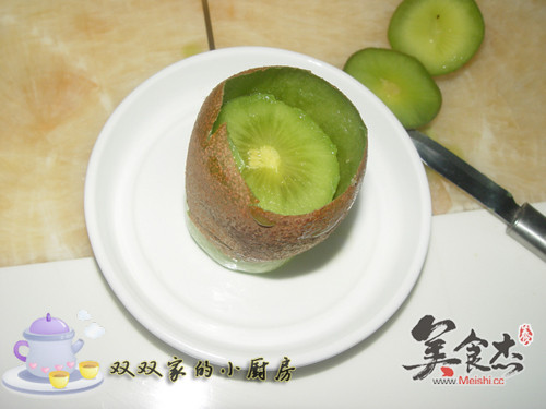 猕猴桃的正確吃法：簡單省事又乾淨利落