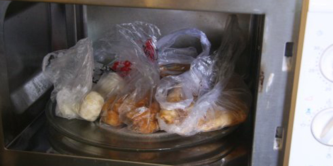 塑料袋加热后有毒吗?教你如何鉴别有毒塑料袋