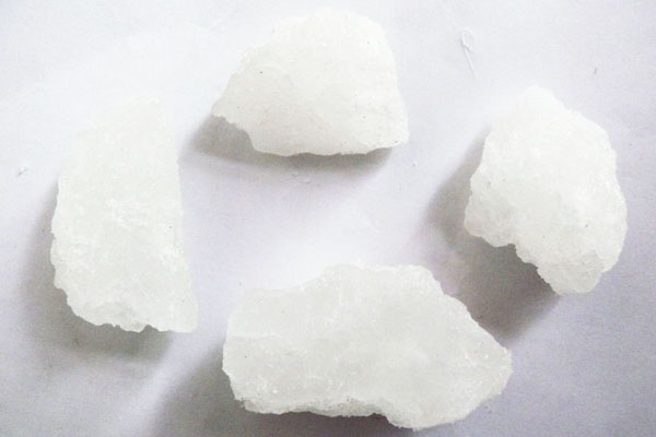 明矾的妙用与生活小技巧大公开