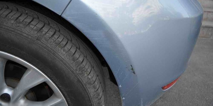 汽車漆劃痕怎麼辦？DIY修補小技巧省錢又實用