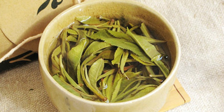 泡過的茶葉的妙用集錦:廢茶葉變廢為寶的10個實用技巧