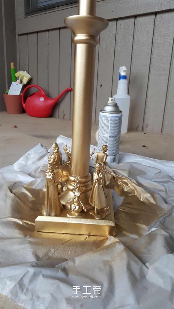 用超级英雄人偶DIY制作帅气台灯底座