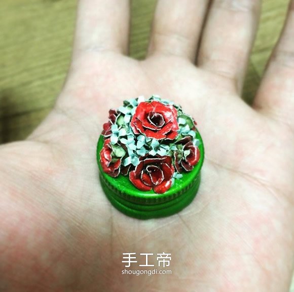 金屬瓶蓋手工DIY：啤酒瓶蓋創意變廢為寶