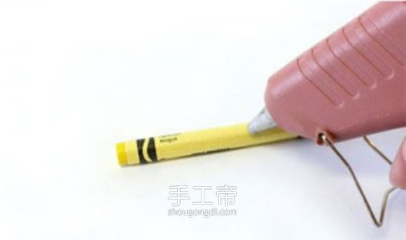 用蠟筆制作字母掛飾 手作DIY廢物利用教學